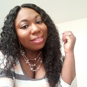 Meet your Posher, Antonia